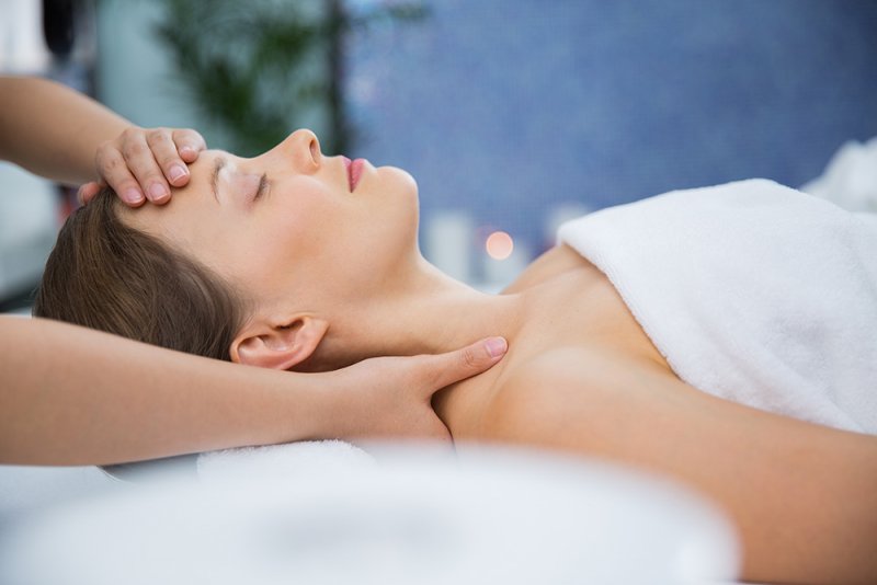 Poukaz na relaxační masáž 2×80 min. + p. whirlpool pro dva 50 min. - Ostrava